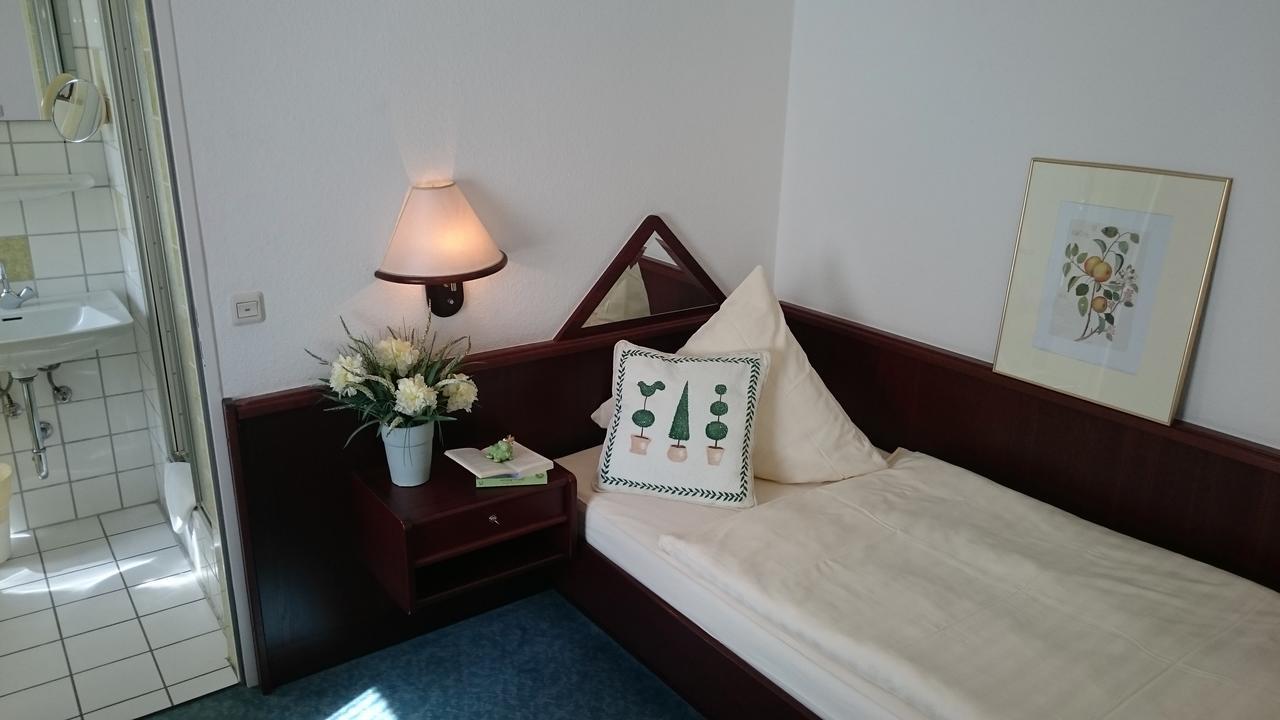 Hotel Froschkoenig Battenhausen Buitenkant foto